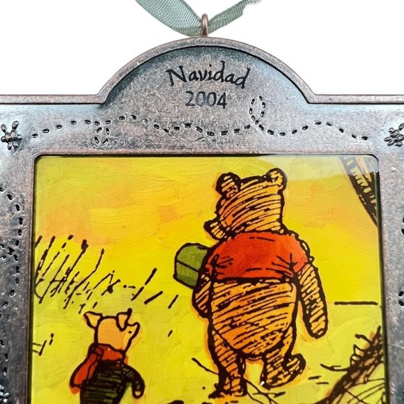Disney Hallmark Christmas Ornament Winnie The Pooh Spanish Navidad 2004 - Picture 6 of 10